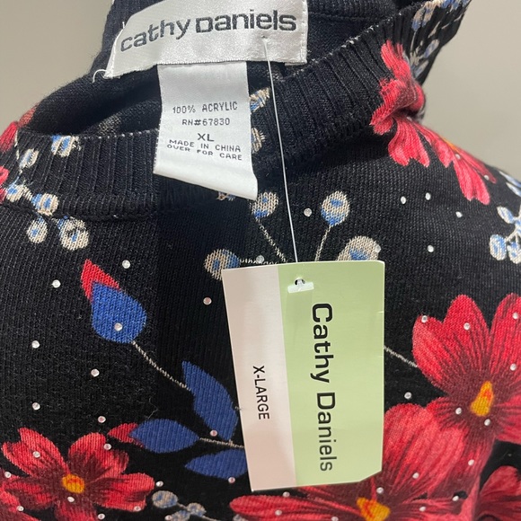 Floral Sweater - Picture 4 of 5